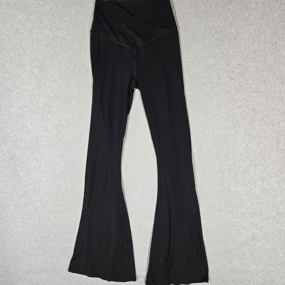 OFFLINE By Aerie Women Activewear Pants M Black Elastane Nylon Flare Real Me
